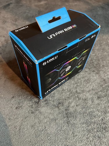 Lian Li Uni Fan SL120 PWM ARGB Black 3x 120mm Fan, Triple Box incl. Controller - Photo 2/5