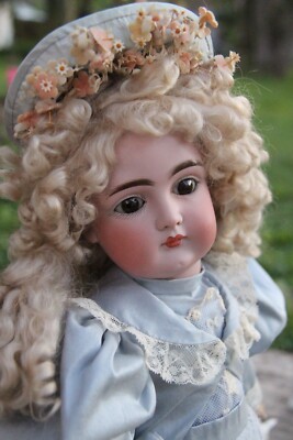 Kestner King of Dollmakers　アンティークドール Kestner, King of Dollmakers: The China Dolls - YouTube