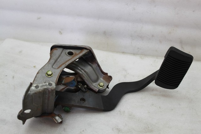 2000-02 TOYOTA Tundra Extended 4D Brake Pedal Assembly C-7 | eBay