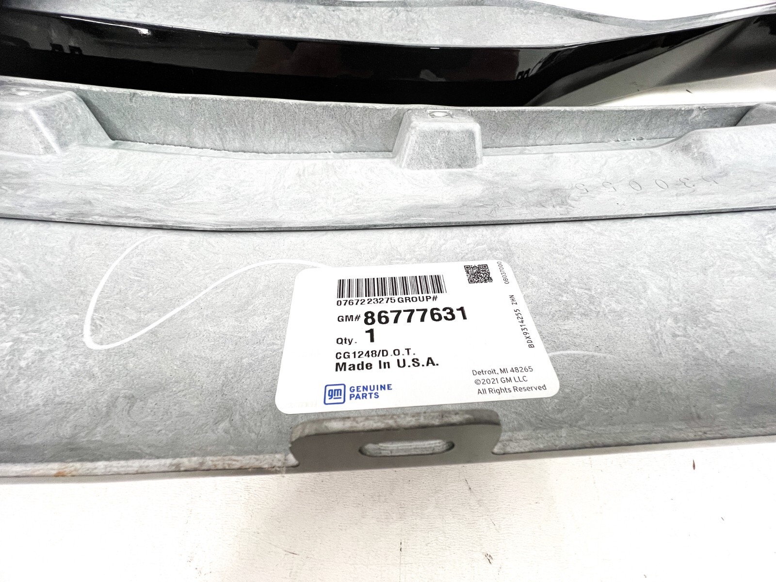 2020-2024 C8 Corvette Rear Bumper Lower Fascia Genuine GM 86777631  