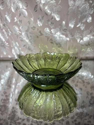 Vintage Indiana Glass Avocado Green Sunflower Trinket Dish 7” 1970s MCM