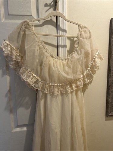 Vintage Boho Wedding Dress Off Shoulder Ivory/ecru - Picture 2 of 8