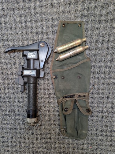 VINTAGE Kellett Aircraft Rescue Hand Power Tool WITH TWO CARTRIDGES
