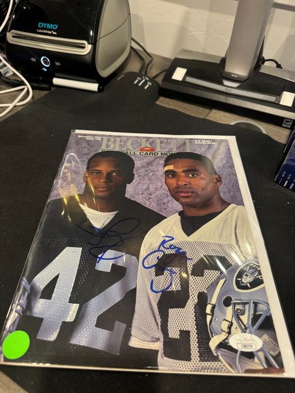 Beckett Monthly magazine Ronnie Lott Autographed JSA