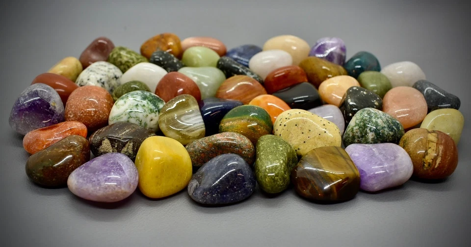 1 KG BUNTE NATÜRLICHE EDELSTEINE-TROMMELSTEINE-MIX: Größe L: 25-35 mm / 50 Stück - Bild 4 von 4