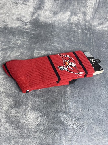 NFL Tampa Bay Buccaneers Socks Strideline Mens M/L Premium Knit Fan Logo Red NEW - Picture 3 of 7