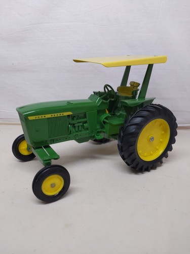 1/16 Ertl Farm Toy John Deere 3020 Tractor With ROPS Ice Cream Box - Picture 7 of 8