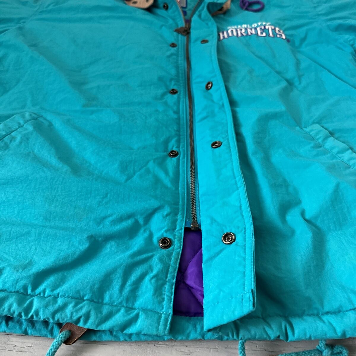 Vintage NBA 90s Starter Charlotte Hornets Full ZIP Hooded Vintage NBA 90s Starter Charlotte Hornets Full ZIP Hooded
