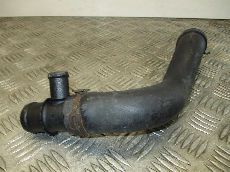 Audi Q7 2012 3,0 V6 diésel CRC. Tubo/manguera de refrigerante de agua 75K Foto 3 de 4