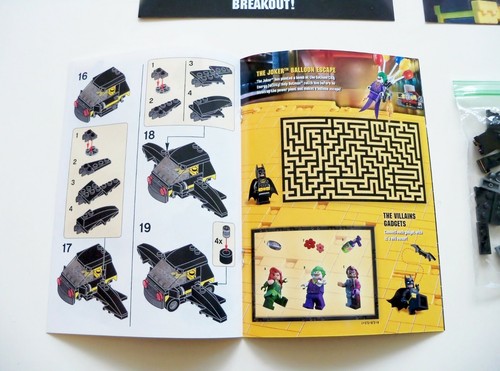 LEGO Rare TRU Batman Emmet’s BatCar w/ Instructions, Mask & Certificate x5 - New - Picture 6 of 11