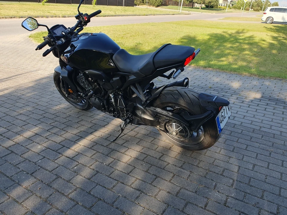 2021 Honda CB1000RA  Black Edition - Bild 2 von 4