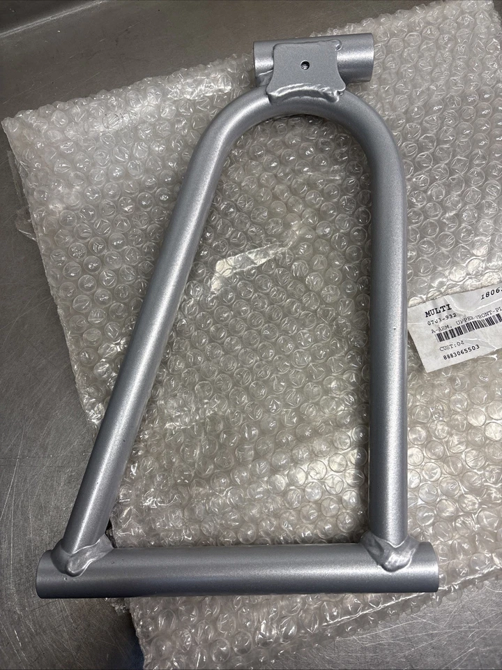 *NEW* Arctic Cat Panther Pantera Z370-440-570 Bearcat 2002-2008 Upper A-Arm — 第 3/4 张图片