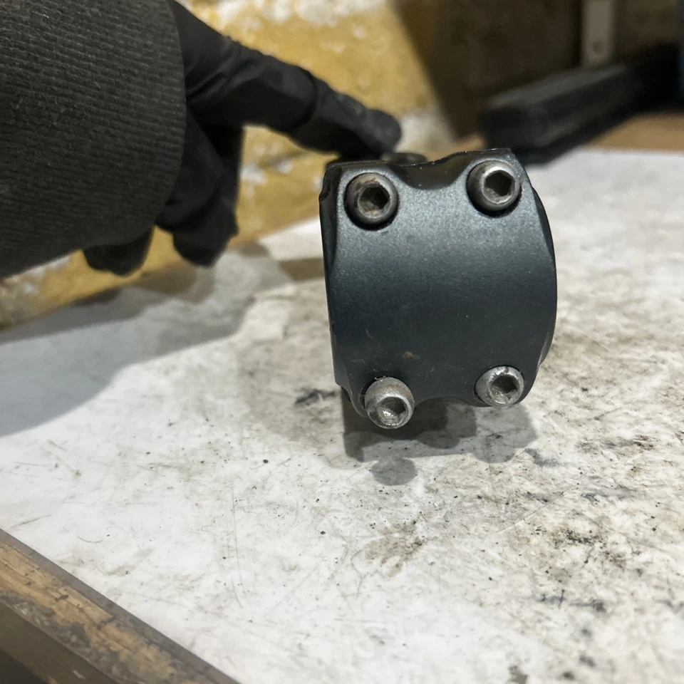 Zoom Stem 31.8mm 100mm Length 20° Rise 1-1/8 - Universal Bicycle - Image 2 of 3