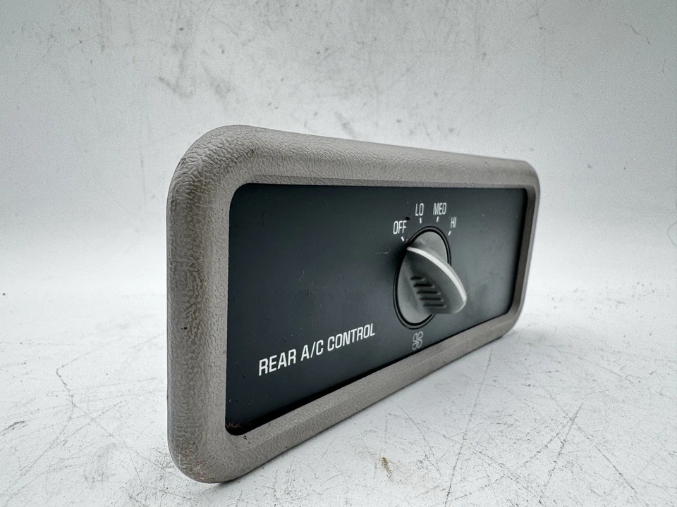 Chevrolet Tahoe GMC Yukon 1999 control de calefacción de aire acondicionado trasero 16209335 ~B300 Foto 2 de 4