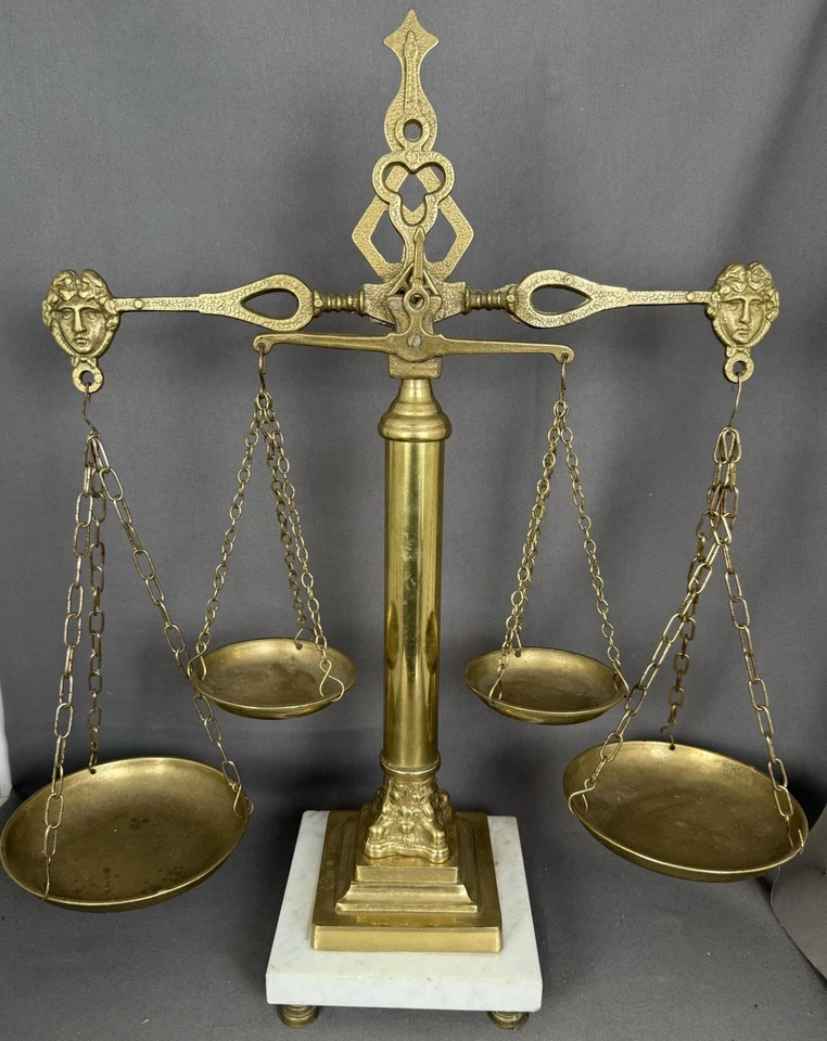 Grande balance apothicaire trébuchet laiton – base marbre, déco justice - Photo 2/4