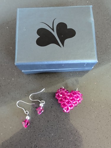SWAROVSKI CRYSTAL HEART DEEP PINK HEART CRYSTAL Pendant Earrings R36