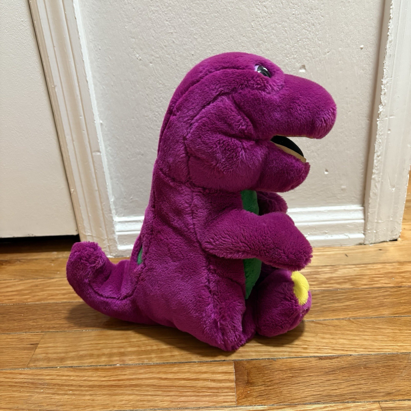 Vintage Barney The Dinosaur 13" Plush 1993 Lyons Group Purple Stuffed Animal Toy