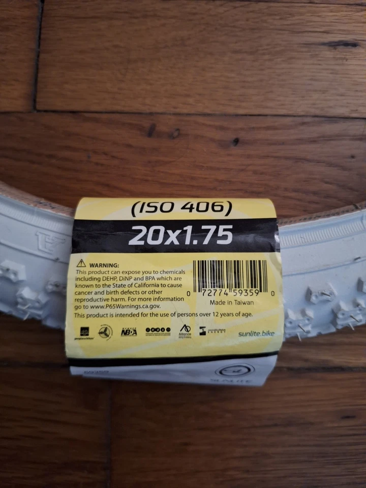 Sunlite BMX Tires - 20x1.75 & 20x2.125 Comp III Style Tread White - Image 2 of 4