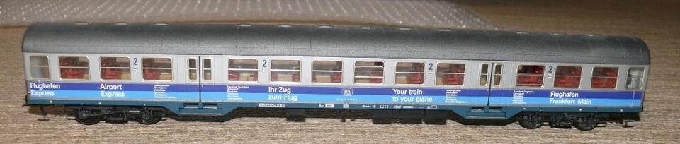 F50 ADE 3033-1 Silberling 2 Klasse Airport Express 34 548-4