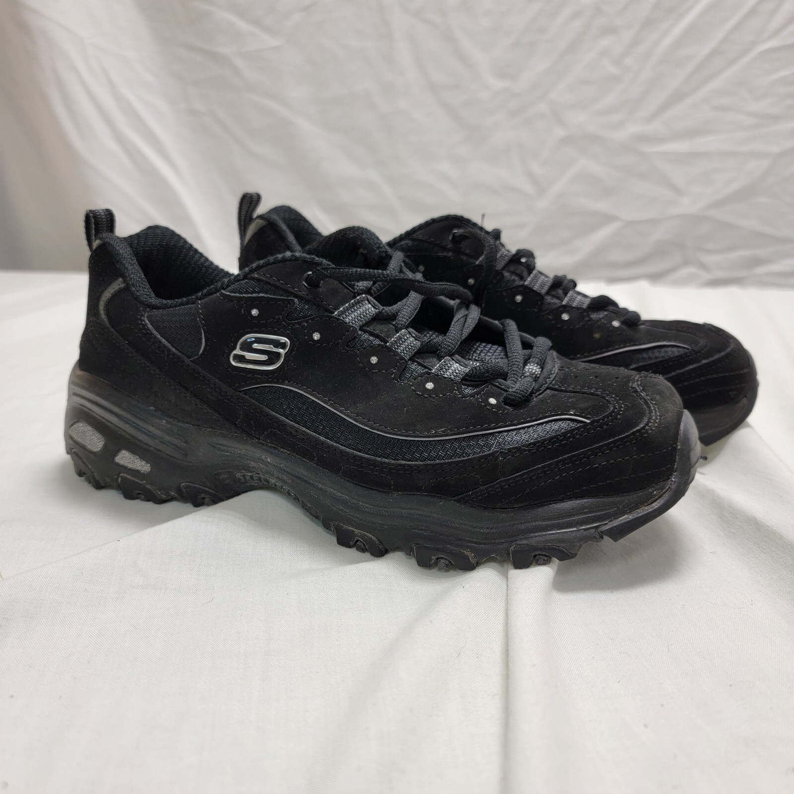 Skechers Walking Shoes Women Size Memory Foam 11930EW BBK Pre Owned