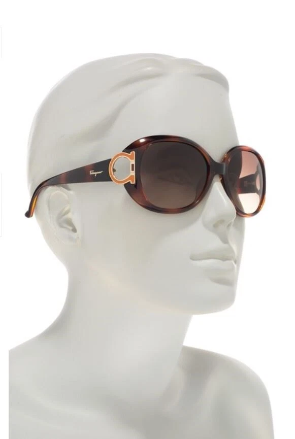 Ferragamo deals oversized sunglasses