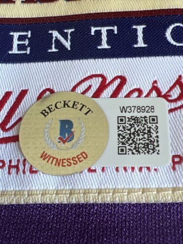 Lakers Magic Johnson Signed Warm Up Jacket Beckett COA Mitchell Ness Showtime - Picture 7 of 9
