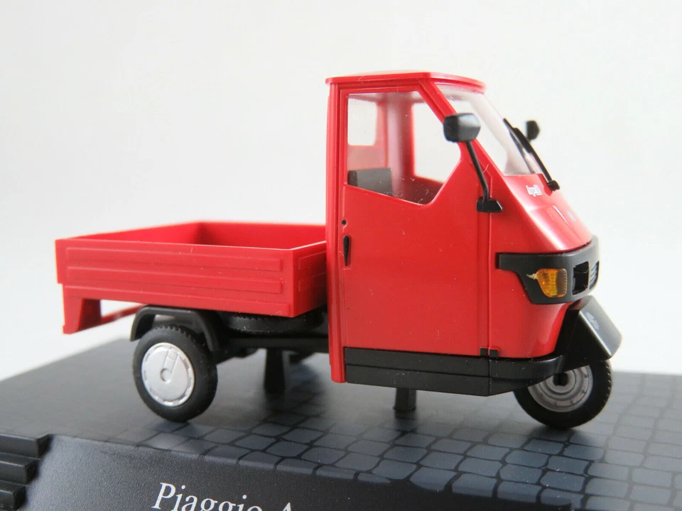 Busch 60001 Piaggio Ape 50 Pritsche (2006) in rot 1:43 / Spur 0 NEU/OVP  - Bild 2 von 4