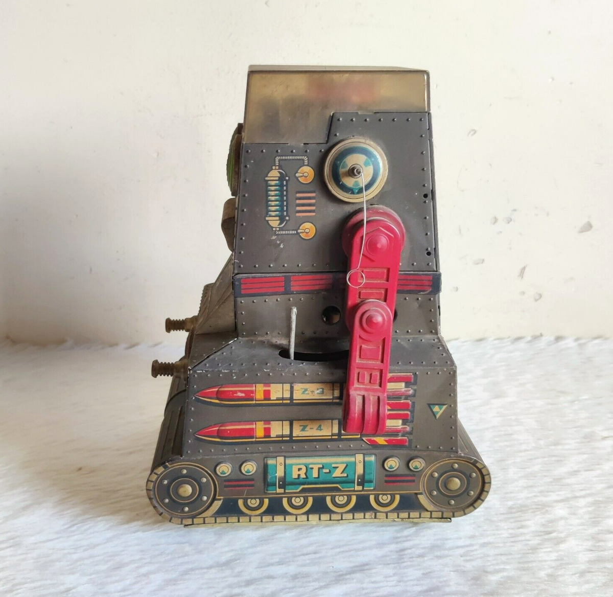 1960s Vintage ROBOTANK-Z Battery Operated Tin Toy Japan Old 1960s Vintage ROBOTANK-Z Battery Operated Tin Toy Japan Old
