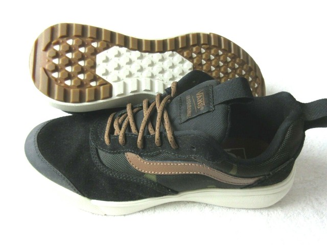 vans men's running shoes