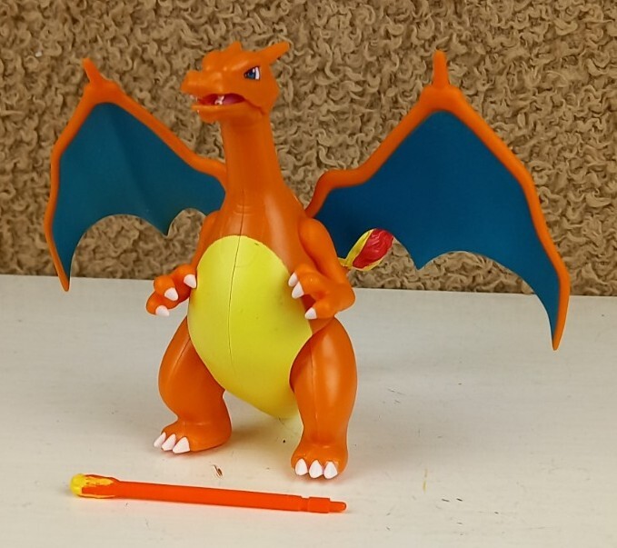 Pokémon CHARIZARD Battle Feature WCT/ Wicked Cool Toys 4.5