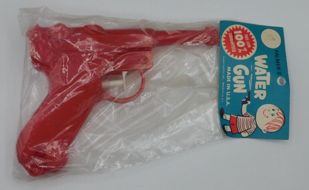 VINTAGE GERMAN LUGER WATER PISTOL GUN PALMER PLASTICS INC BROOKLYN NY