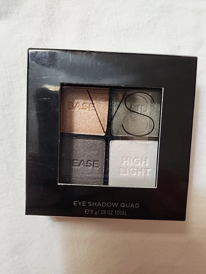 New Victoria's Secret eye shadow quad - Heiress - Image 4 of 4