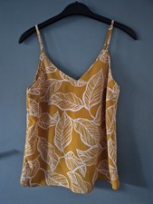 New Look Size 6 Mustard Yellow Leaf Print Sleeveless Blouse Top (625/186/v)