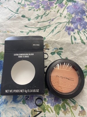 Mac Extra Dimension Blush Just A Pinch 0.14oz Boxed