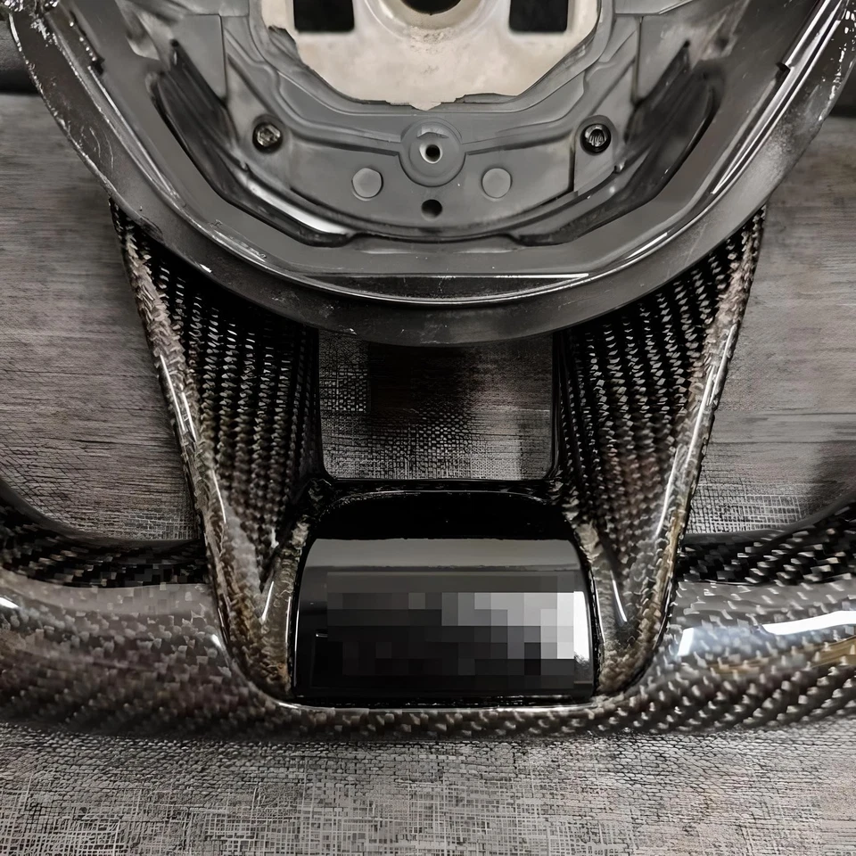 Volante de fibra de carbono para Mercedes-Benz C43 C63 E43 S G GLE GLC GLS AMG GT Foto 3 de 4