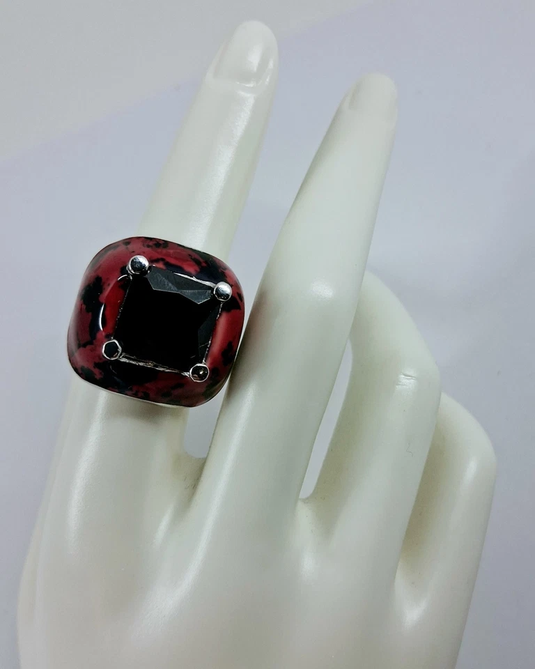 Anello in argento 925 rodiato lucido con cristallo quadrato smalto rosso e nero - Immagine 2 di 4