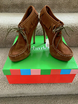 Charles By Charles David Tan Suede Pomp With Fringe Accent. Size  6.5
