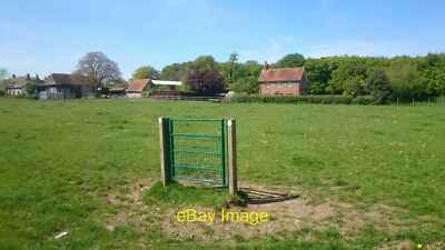 Gateway to nowhere To the south of Darkwood Farm the public foo c2019