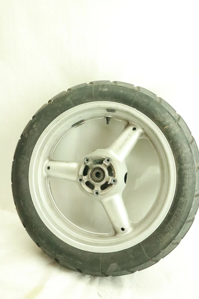 Llanta trasera Suzuki Katana 600 1998-2006 OEM Foto 2 de 4
