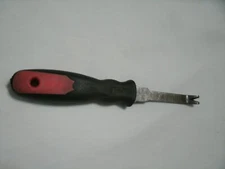 Matco Tools V617AMA Molding & Trim Tool