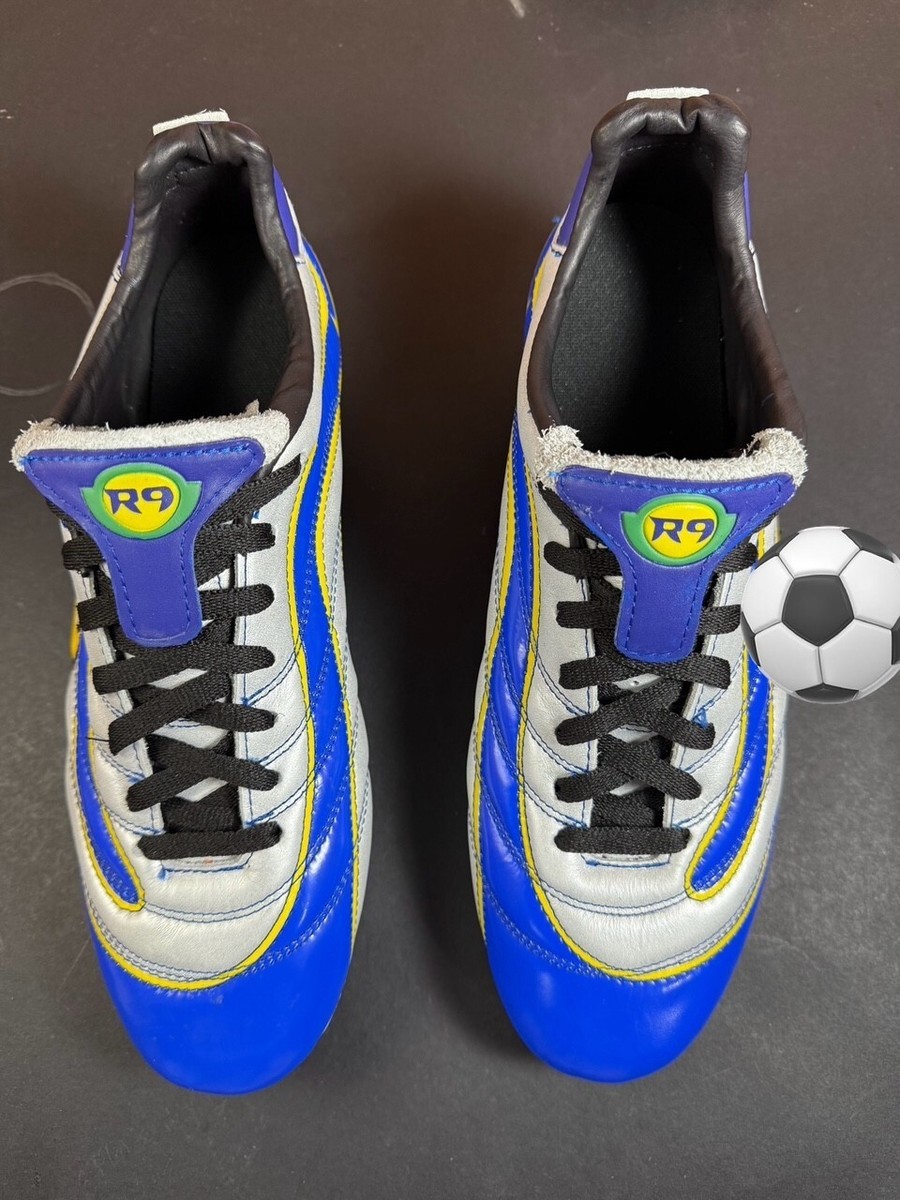 ronaldo brazil soccer cleats