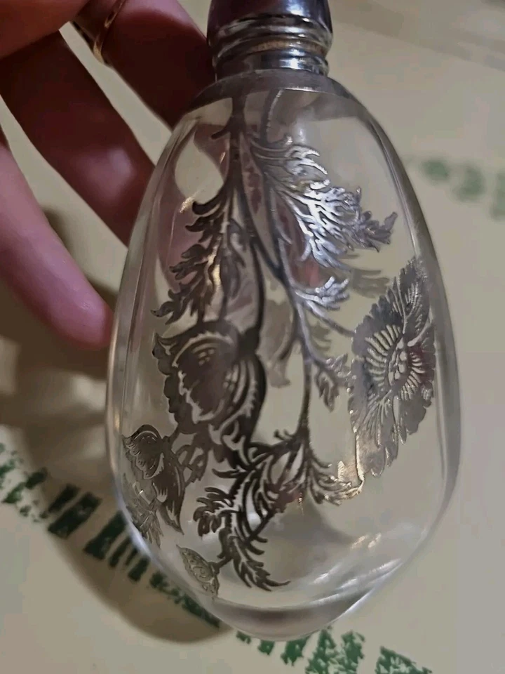 Salero de vidrio de filigrana floral plateada vintage años 60 + pimentero Silver City elegante Foto 4 de 4