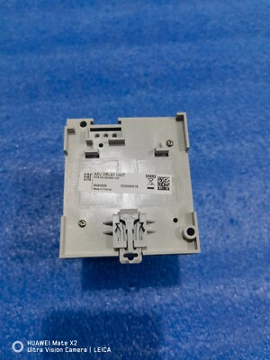 33682 Schneider ACB NW NT Adjustable delay unit MN/UVR 200/250V AC/DC