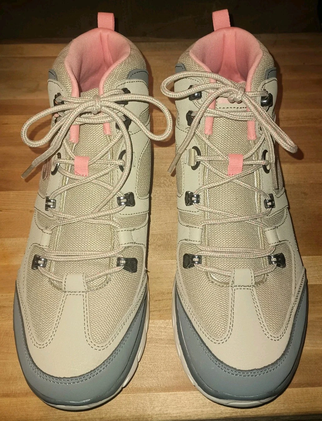Skechers Relaxed Fit Trego hiking Camping Boots Pink Water Repel Sz 9.5 Free Shp
Opens in a new wind