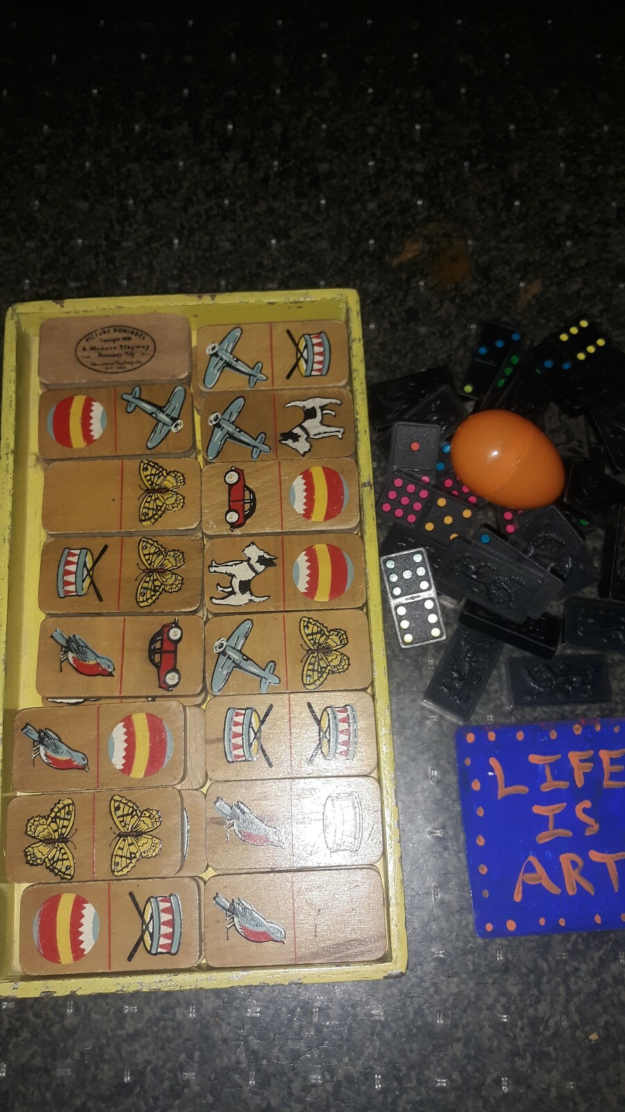 Picture 1 of 4