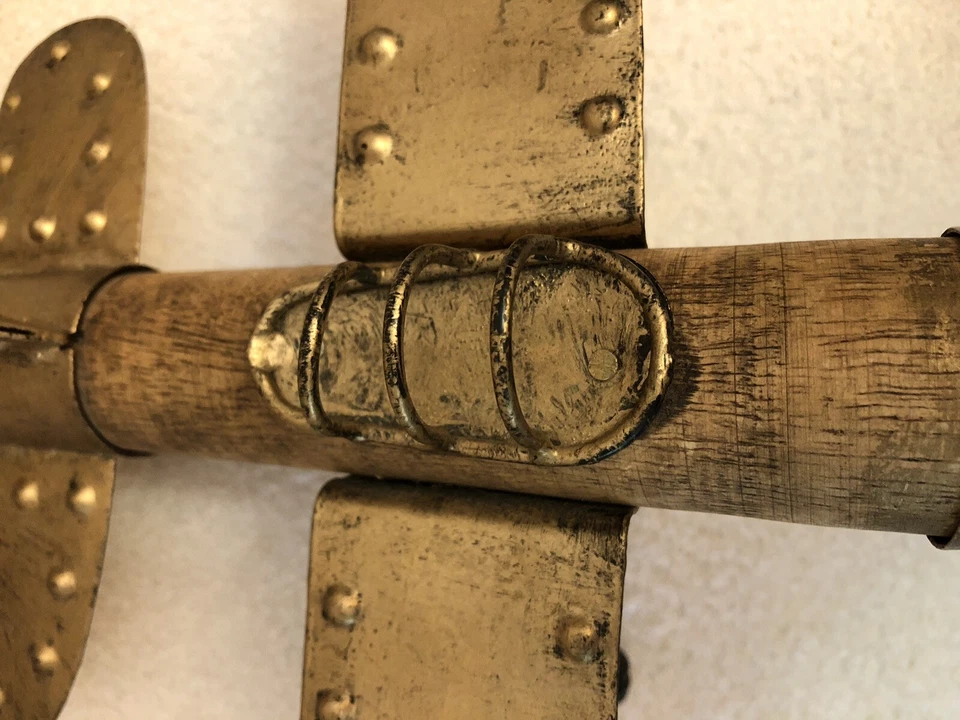 Hélice retro de metal y madera para decoración de avión tono dorado móvil 10x9x5 pulgadas Foto 4 de 4