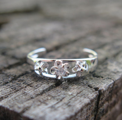Hawaiian Sterling 925K Silver Triple Plumeria CZ Gem Toe Ring