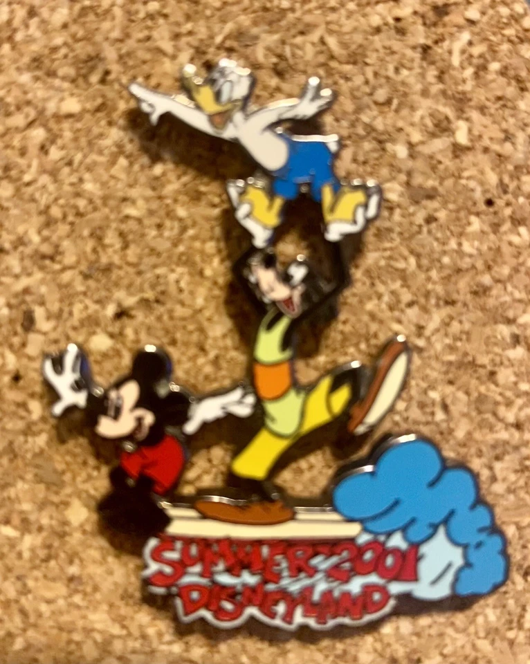 Lote de 5 prendedores de surf Disney verano 2001 LE 3600 DE COLECCIÓN Mickey Goofy Donald raros Foto 4 de 4