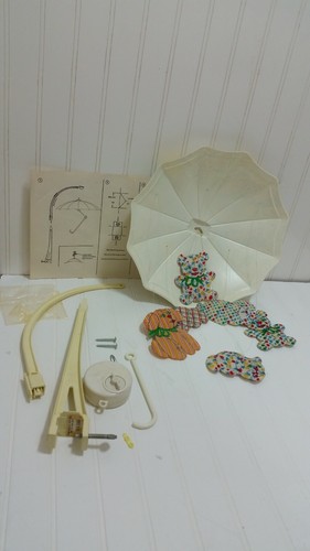 Vtg CALICO MATES Umbrella Musical Crib Mobile +Box Critters Brahms Lullaby Baby - Picture 3 of 12