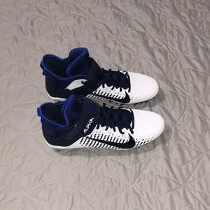 nike alpha menace mid